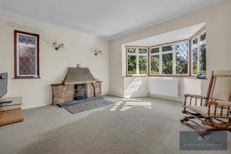 3 bedroom Detached house for sale in Gravel Hill, Croydon