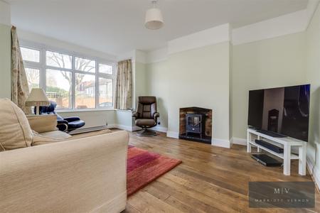 3 bedroom End of terrace house for sale in Bute Gardens, Wallington