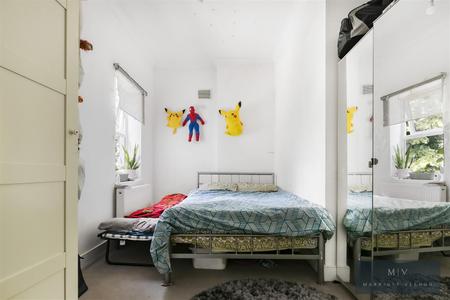 1 bedroom Flat for sale in Birdhurst Rise, South Croydon