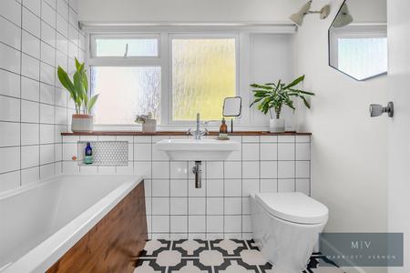 3 bedroom End of terrace house for sale in Park Hill Rise, Croydon