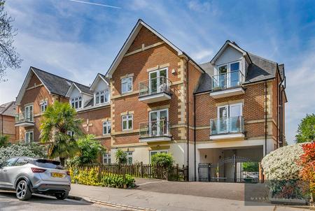 2 bedroom Flat for sale in Normanton Road, South Croydon