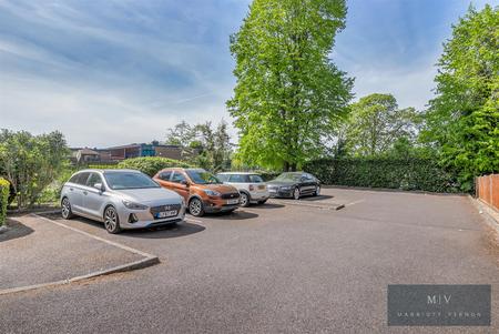 2 bedroom Flat for sale in Normanton Road, South Croydon