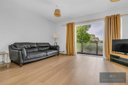 2 bedroom Flat for sale in Normanton Road, South Croydon
