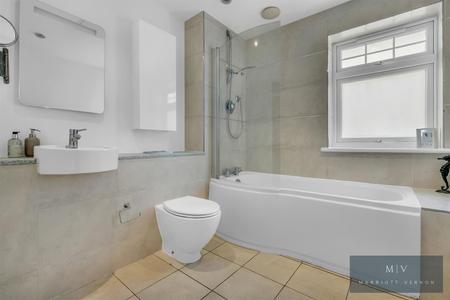 2 bedroom Flat for sale in Normanton Road, South Croydon