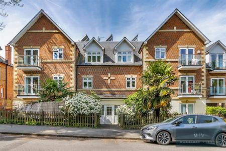 2 bedroom Flat for sale in Normanton Road, South Croydon