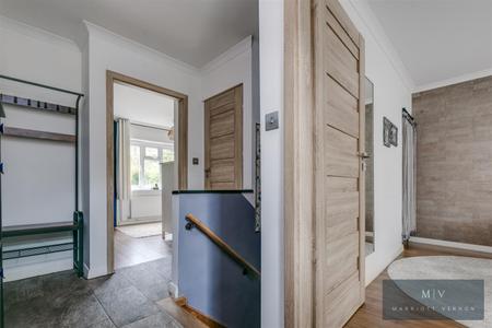 2 bedroom Flat for sale in Lower Barn Road, Purley