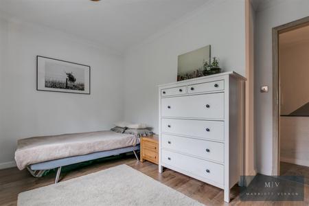 2 bedroom Flat for sale in Lower Barn Road, Purley