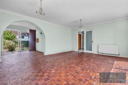 3 bedroom Detached house for sale in Harriet Gardens, Croydon