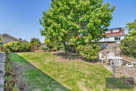 3 bedroom Detached house for sale in Harriet Gardens, Croydon