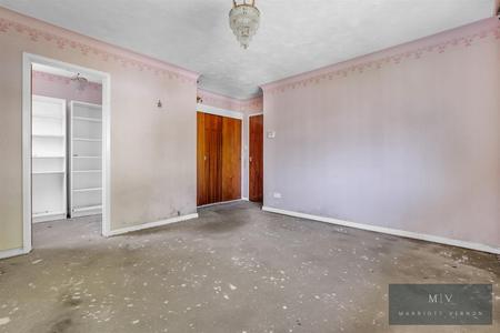 3 bedroom Detached house for sale in Harriet Gardens, Croydon
