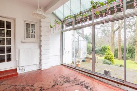 5 bedroom Detached house for sale in Shirley Hills Road, Croydon