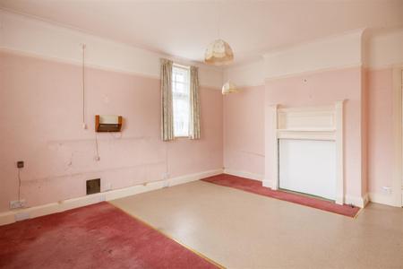 5 bedroom Detached house for sale in Shirley Hills Road, Croydon