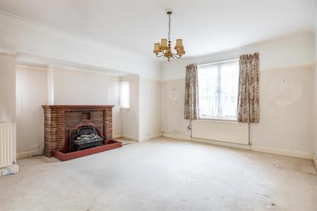 5 bedroom Detached house for sale in Shirley Hills Road, Croydon