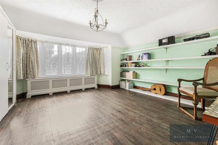 4 bedroom Detached house for sale in Park Hill Road, Croydon