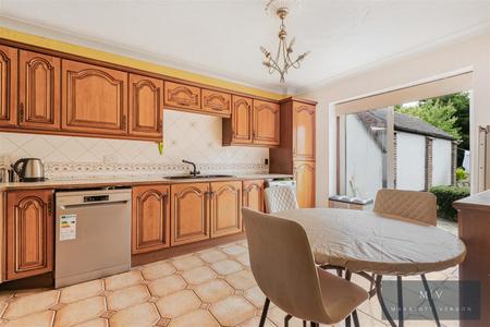 4 bedroom Detached house for sale in Park Hill Road, Croydon