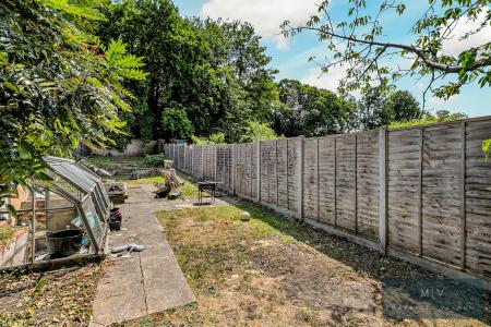 3 bedroom Semi-detached house for sale in Violet Lane, Croydon