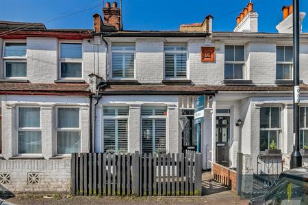 2 bedroom Terraced House for sale in Lower Road, Kenley