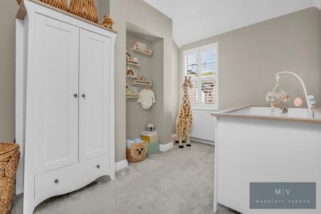 2 bedroom Terraced House for sale in Lower Road, Kenley