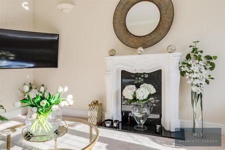 5 bedroom End of terrace house for sale in Linden Leas, West Wickham