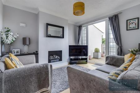 5 bedroom End of terrace house for sale in Linden Leas, West Wickham