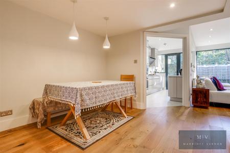 4 bedroom Terraced House for sale in Hunters Way, Croydon