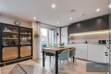 1 bedroom Flat for sale in Lismore Road, South Croydon