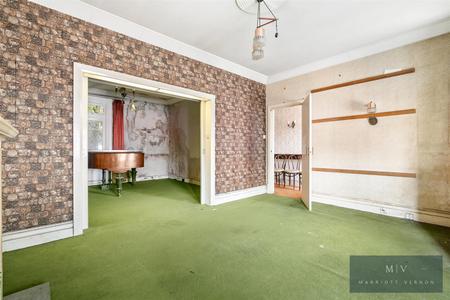 3 bedroom Terraced House for sale in Brighton Road, South Croydon