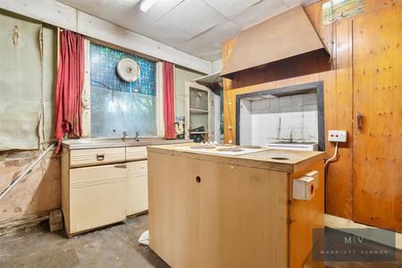 3 bedroom Terraced House for sale in Brighton Road, South Croydon