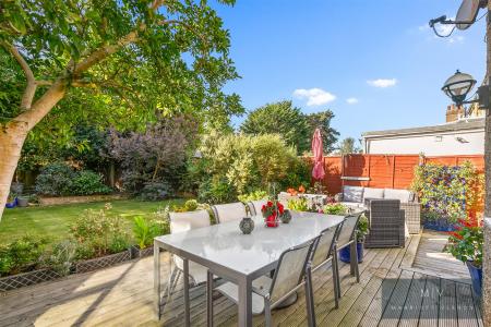 3 bedroom Flat for sale in Alton Road, Croydon