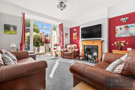 3 bedroom Flat for sale in Alton Road, Croydon