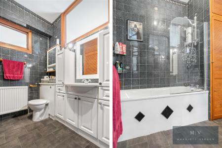 3 bedroom Flat for sale in Alton Road, Croydon