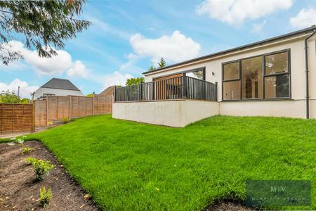 3 bedroom Semi-detached bungalow for sale in Croham Mount, South Croydon