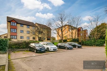1 bedroom Flat for sale in Nottingham Road, South Croydon