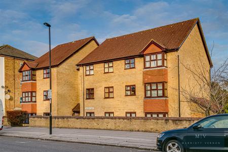 1 bedroom Flat for sale in Nottingham Road, South Croydon