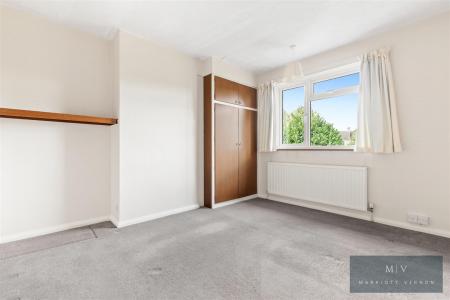 3 bedroom Semi-detached house for sale in Rawlins Close, South Croydon