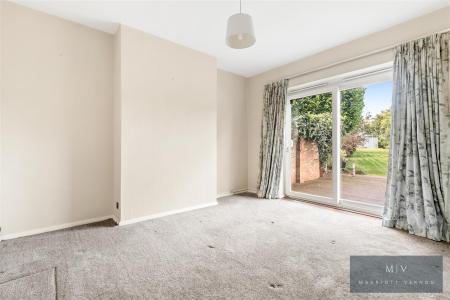 3 bedroom Semi-detached house for sale in Rawlins Close, South Croydon