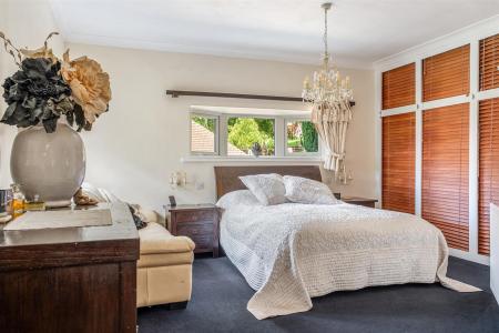 4 bedroom Detached bungalow for sale in Church Way, South Croydon
