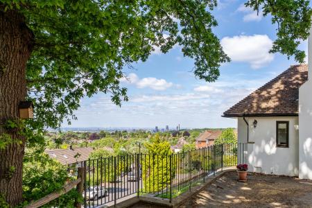 4 bedroom Detached bungalow for sale in Church Way, South Croydon