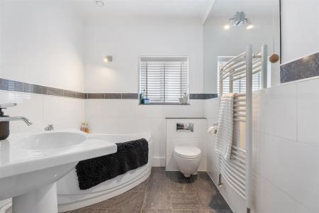 4 bedroom Detached bungalow for sale in Church Way, South Croydon