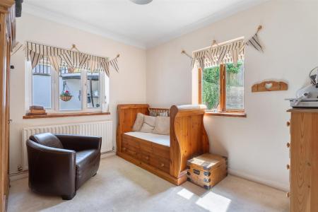 4 bedroom Detached bungalow for sale in Church Way, South Croydon