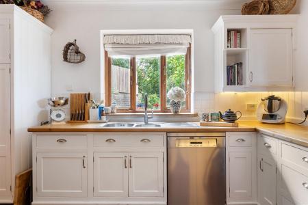 4 bedroom Detached bungalow for sale in Church Way, South Croydon