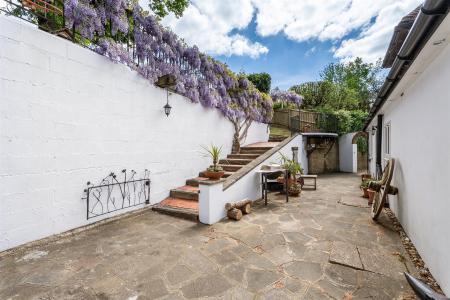 4 bedroom Detached bungalow for sale in Church Way, South Croydon