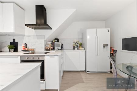 2 bedroom Flat for sale in Park Hill Rise, Croydon