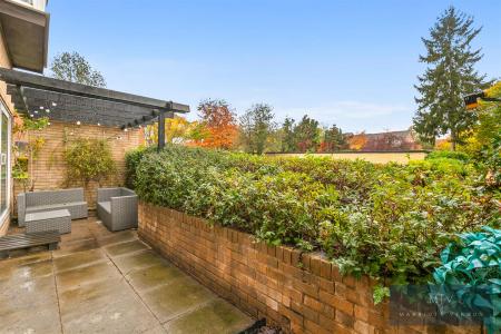 2 bedroom Flat for sale in Park Hill Rise, Croydon