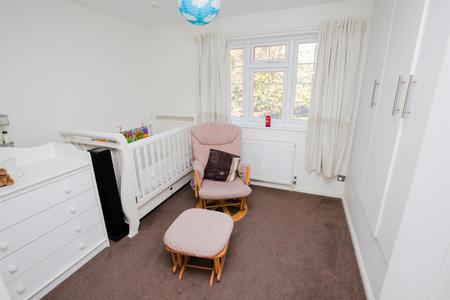 4 bedroom Detached house to let in Purley Downs Road, South Croydon