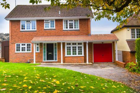 4 bedroom Detached house to let in Purley Downs Road, South Croydon
