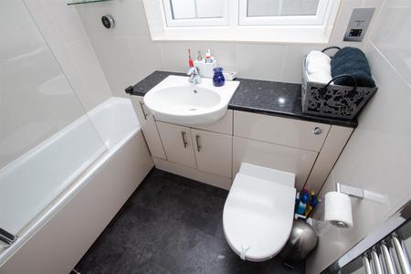 4 bedroom Detached house to let in Purley Downs Road, South Croydon