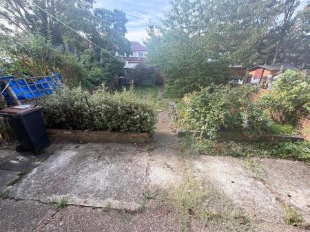 2 bedroom Terraced House for sale in Mitcham Road, Croydon
