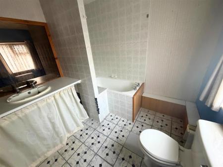 2 bedroom Terraced House for sale in Mitcham Road, Croydon