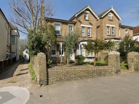 Birdhurst Road, South Croydon